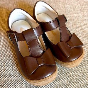 L’Amour Emma BowT-Strap size 5